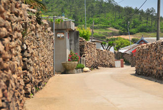 비금 내촌 돌담길
