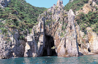 홍도2경 실금리굴