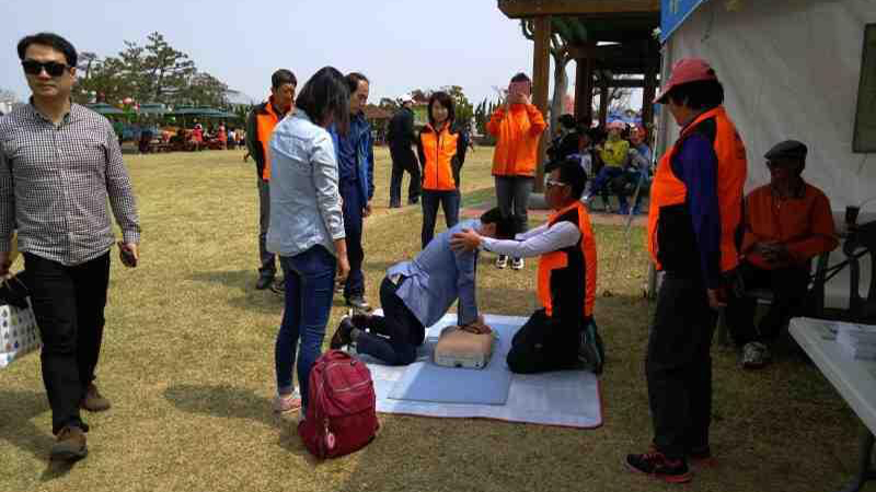 심폐소생술 체험교육 사진