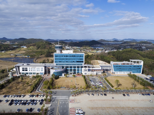 압해 신안군청사전경  3