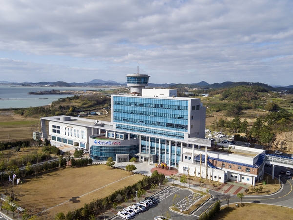 압해 신안군청사전경  6