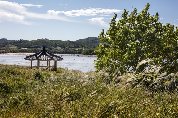 인동초펜션, 해안 1