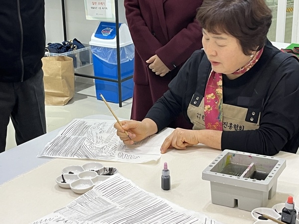 [저녁노을미술관] 생활 속 예술-민화 그리기 2