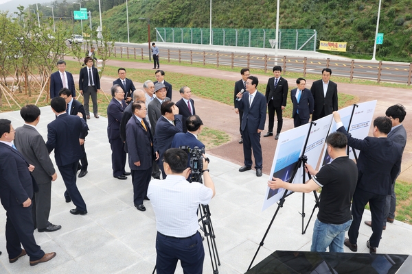 2019.05.27 역대 전남도지사 천사대교 방문 2