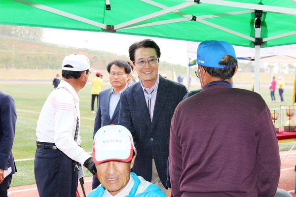 2019.10.11 신안군체육회장기 그라운드골프대회격려 3