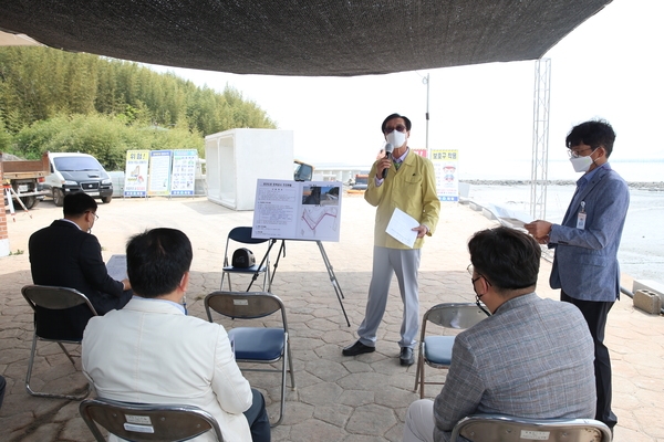 2021.05.14 압해읍 수락방조제 공사현장방문(토목관련직원) 2