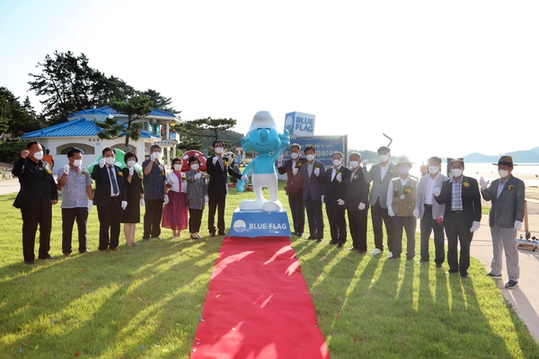 2021.08.05 임자면 대광해변 블루플래그 국제인증기 전달식 3