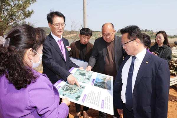 2023.04.21  지도읍 나무식재현장점검 2