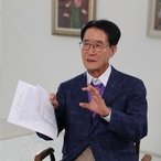 2023.05.15  매그넘포토스 작가 알렉스 마졸리 인터뷰