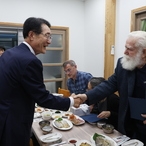 2023. 10. 19   자은면-제임스터렐 방문 저녁만찬