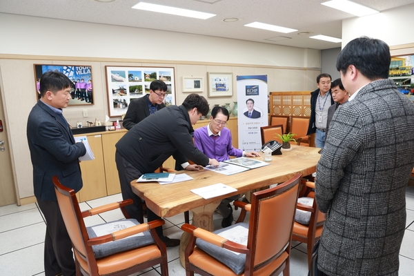 20231129_신안군청 군수님실-시설원예 기반조성사업 설계검토 보고 1