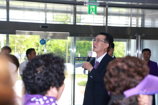 2024.08.28_ 한국여성신안군농업인 도대회 격려 3