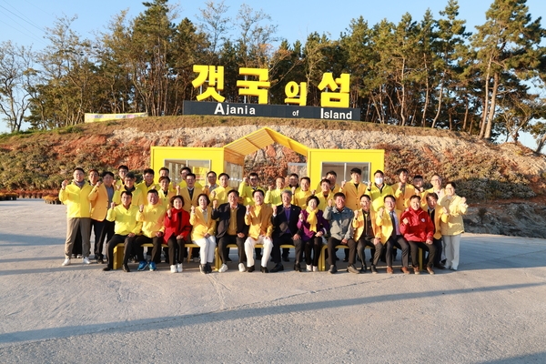 2024.11.22_ 압해읍 고이도 섬 아자니아 축제장 현장방문 5