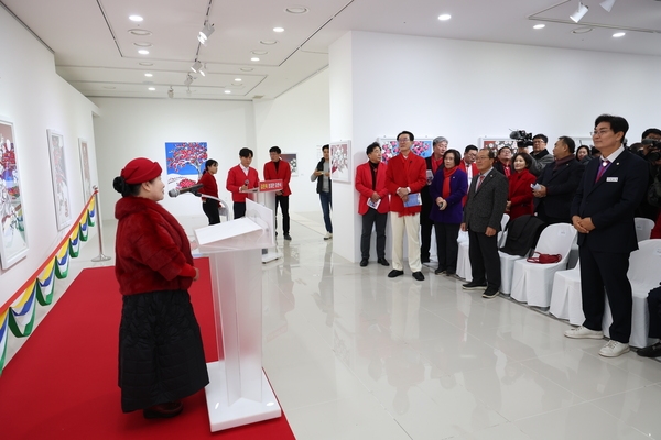 2024.12.14_ 김은옥 애기동백 사랑일기 초대전 개막식 3