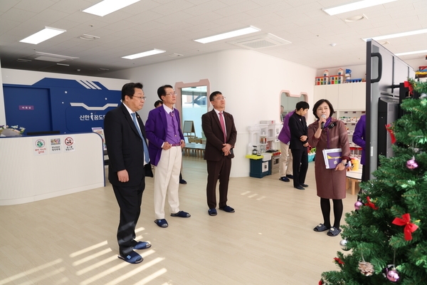 2024.12.19_ 저출생 대응을 위한 정책 간담회(저출생고령사회위원회 방문) 3