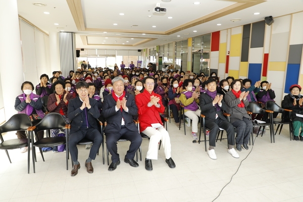 2025.02.14_ 지도읍 노인일자리 발대식 및 안전교육 격려 5