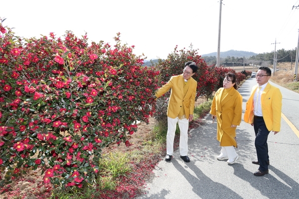 2025.02.17_ 팔금면 주요사업장 방문(구 팔금중학교 세대 어울림 복합 커뮤니티 센터) 4