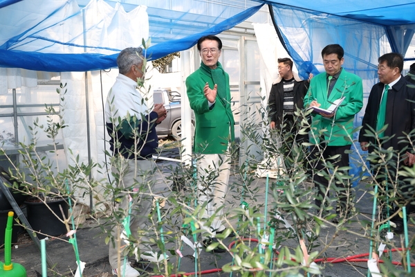 2025.02.20_ 신의면 주요사업장 방문(올리브정원 현장점검) 2