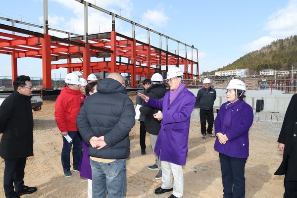 2025.02.21_ 지도읍 주요사업장 방문(반다비 체육센터 건립 현장점검) 4