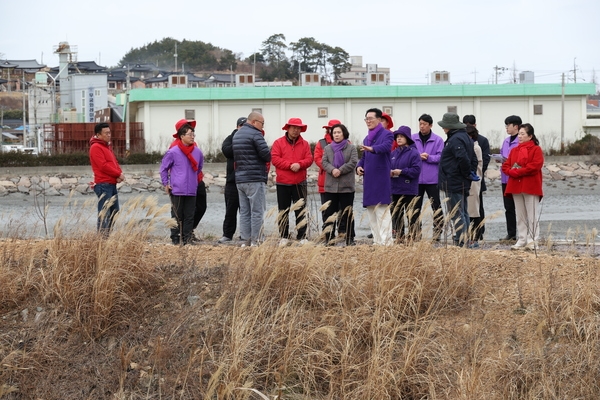 2025.02.25_ 임자면 홍매화 식재 현장점검 6