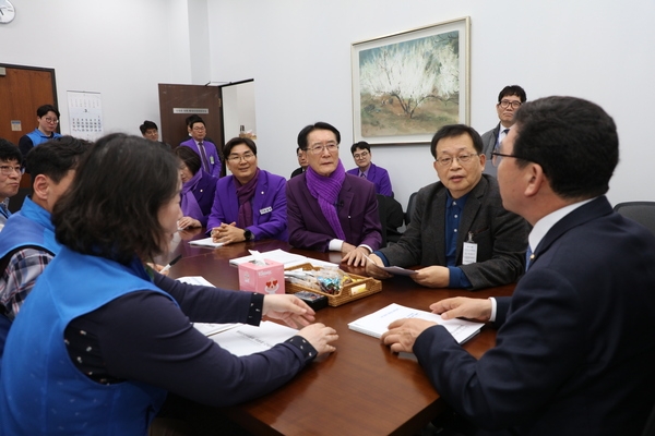 2025.03.05_ 공무원 권리구제 특별법 제정관련 행정안전위원장 신정훈의원 면담 2