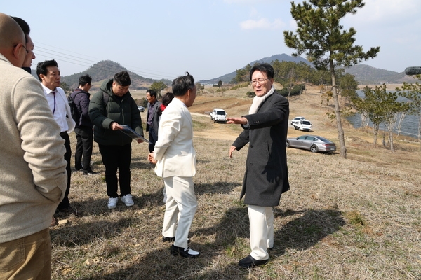 2025.03.06_ 장산면 주요사업장 방문(화이트정원 현장점검) 3