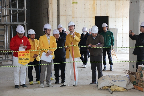 2025.03.13._ 복합생활밀착형 국민체육센터건립 현장 방문 2