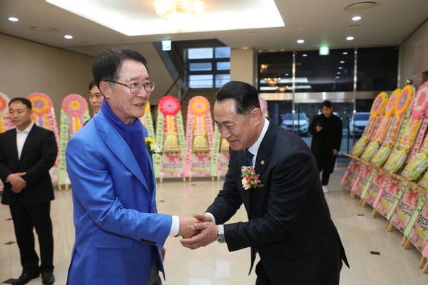 2025.03.15._ 재목도초향우회장이취임식 6