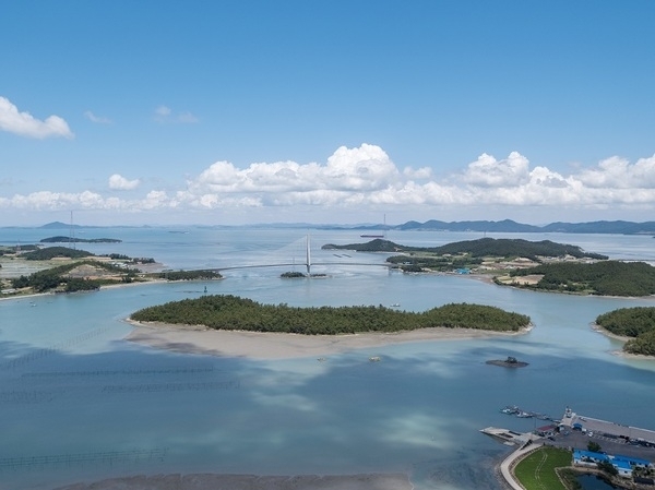 	2년 연속 인구증가와 함께 유인섬 4개 증가..'햇빛연금’등 소득사업 정책 효과'1