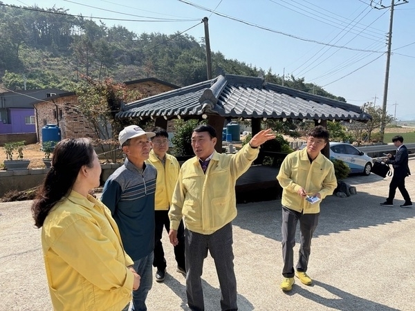 물 샐 틈 없는 ‘현장 행정’…군민 안전, 우리가 지킨다..신안군, 여름 무더위 속 ‘군민 생명 지키기’ 총력 대응1