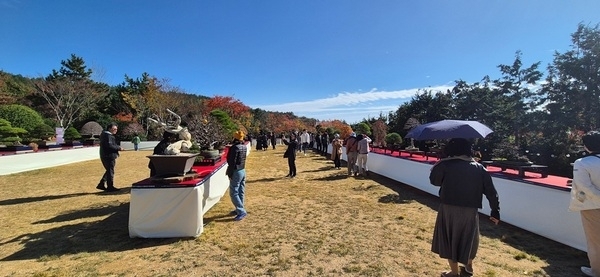 2025 ABFF 컨벤션&대한민국 분재 대전 성황리 폐막..'신안군, 세계 분재 문화 중심지로 도약'1