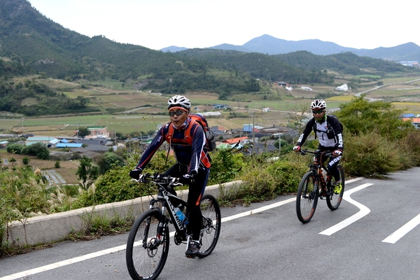 161023 비금도초 자전거투어 사진4 5