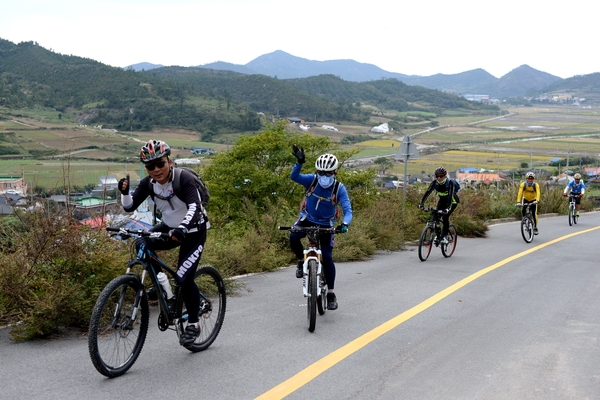 161023 비금도초 자전거투어 사진5 4