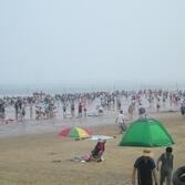 한여름밤 해변에서의 캠프파이어..!!!흥겨운 풍물과 함께한 달집태우기