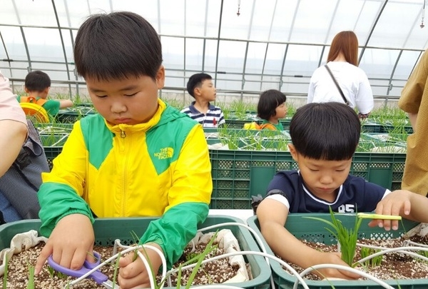 신안군, 농업기술센터 초·중·고생 농촌체험장으로 탈바꿈..