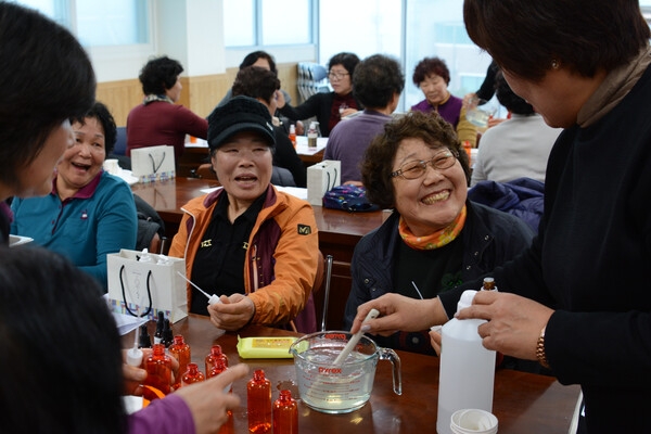 신안군, 찾아가는 여성농업인 능력개발 읍면교육 시작!..14개 읍면 직접 찾아 농촌여성 배움의 갈증 해소