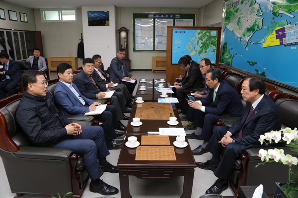 흑산권역 안개 등 여객선 출항 통제에 대한 지역주민 기본권, 경제활동 해결을 위한 선제적 정책 주문 2