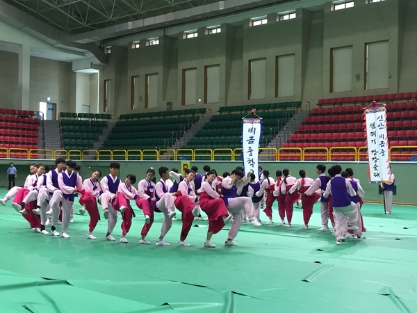 신안 ‘비금뜀뛰기강강술래’ 전남민속예술축제 청소년부 대상 수상 2