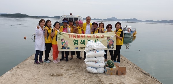 낙도까지 찾아가는 봉사활동..'신안군 신의면 자원봉사자회 염색봉사 실시' 1