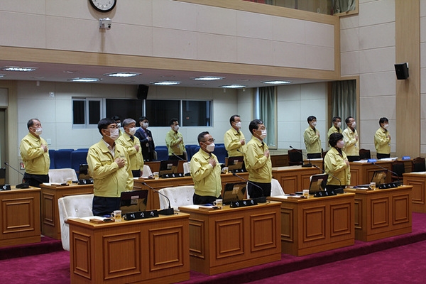 신안군의회 제292회 제2차 정례회 개회..