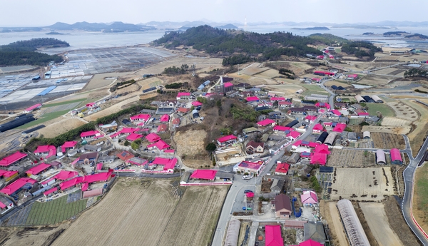 신안군 반월·박지도 ‘퍼플섬’ 대한민국대표관광 100선 선정..