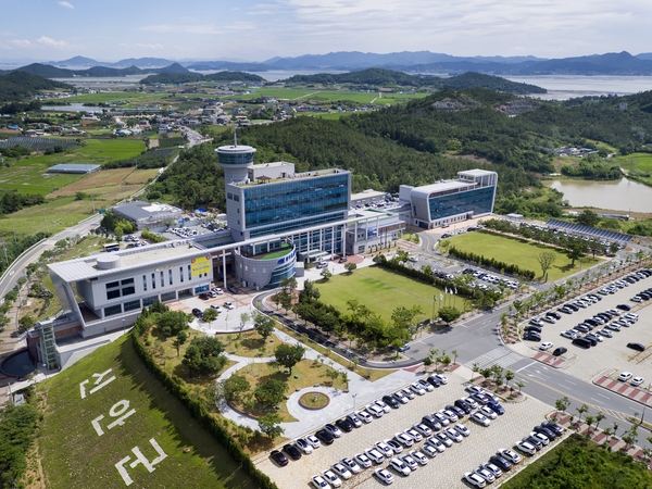 신안군, 합계출산율 “전국 5위”껑충..'햇빛연금으로 인구유입, 출산장려지원 노력 결실' 1