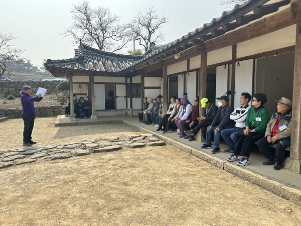 신안군, 제2기 정원해설사 양성교육 현장실습 2