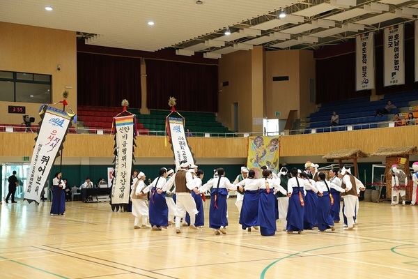 신안군, 제47회 전남민속예술축제 청소년부 대상 쾌거..'비금도 주민들의 전통민속예술 보전과 전승 결실 맺어' 1