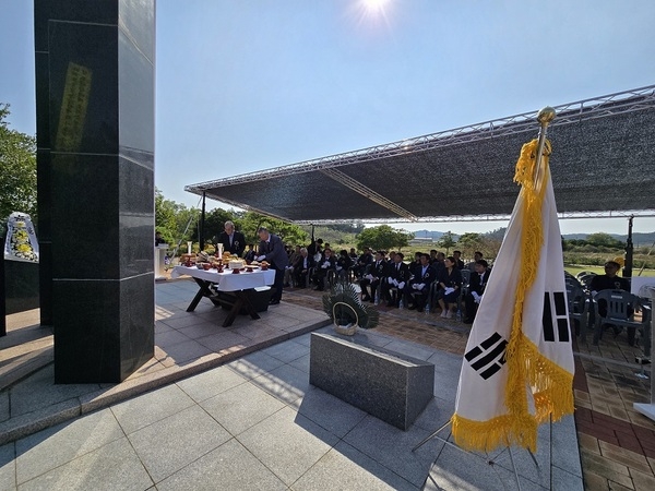 하의3도농지탈환운동 희생자 위령제 열려..'대한민국 농민운동사의 큰 획을 그은 하의3도농지탈환운동' 1