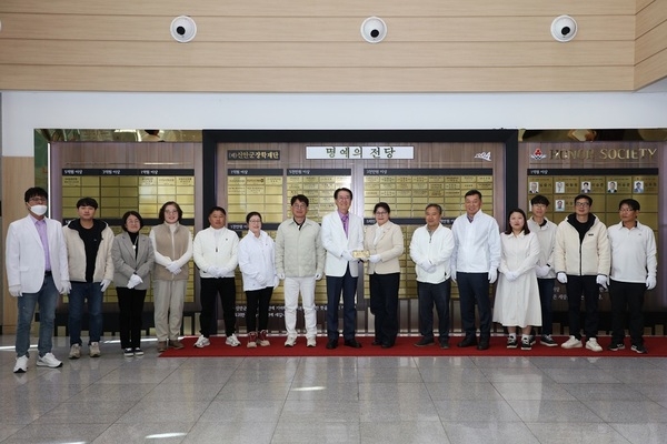 신안군정원수사회적협동조합 장산면 작목반, (재)신안군장학재단에 장학기금 1,004만 원 기탁 3