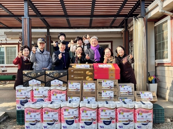 지도읍, 설 명절 맞아 사회복지시설에 온정의 손길 전해..