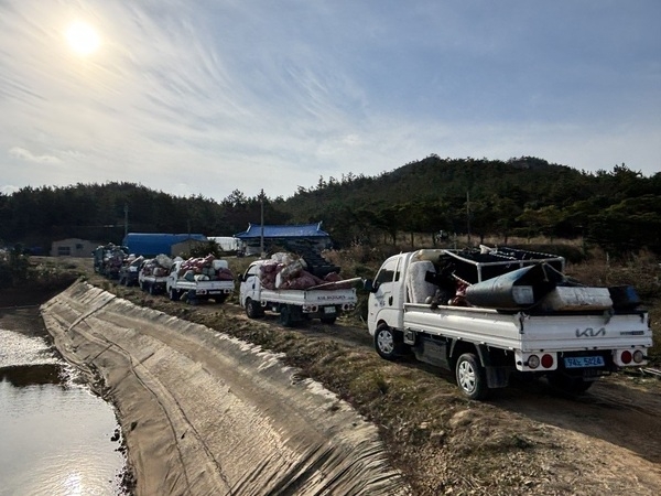 장산면, 설 명절 대비 정화 활동으로 깨끗한 환경 조성  3