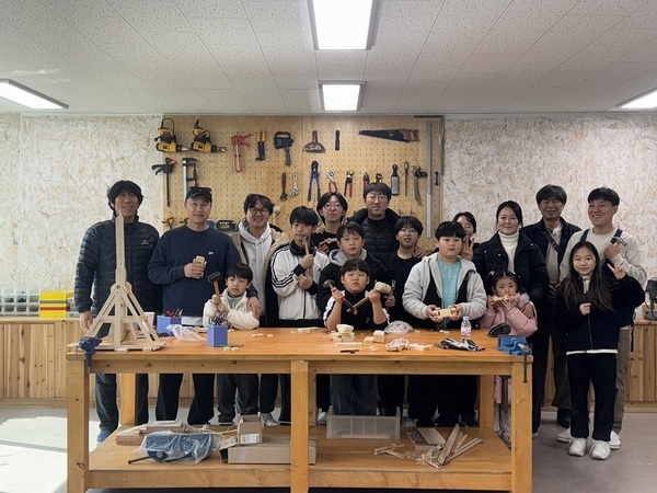 가족끼리 요리도 하고, 자전거도 타고..