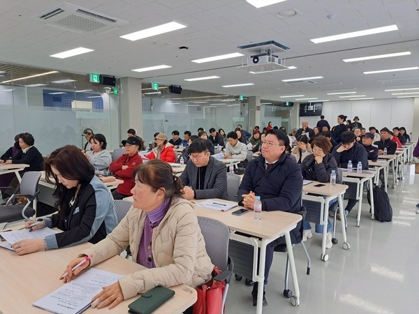 신안군, 신안1004몰 입점업체 역량 강화 교육 성황 2